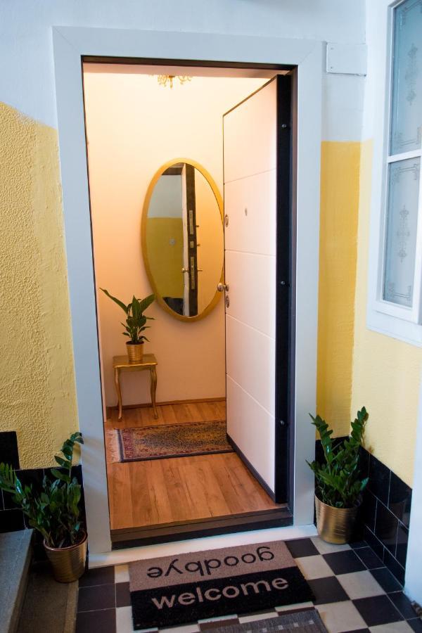 2 On Seven Apartment Zagreb Luaran gambar